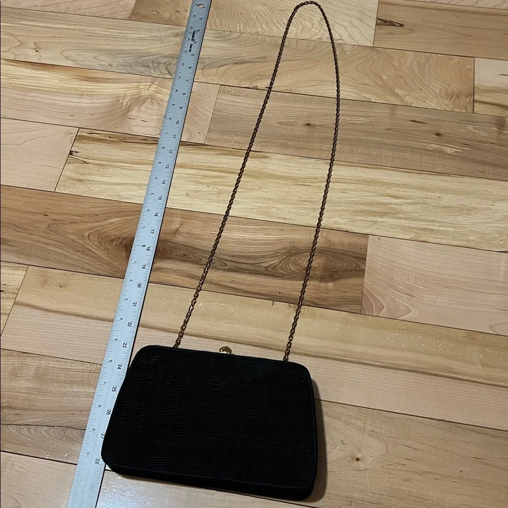 Elegant Vintage Black Evening Crossbody/Clutch - Picture 3 of 17